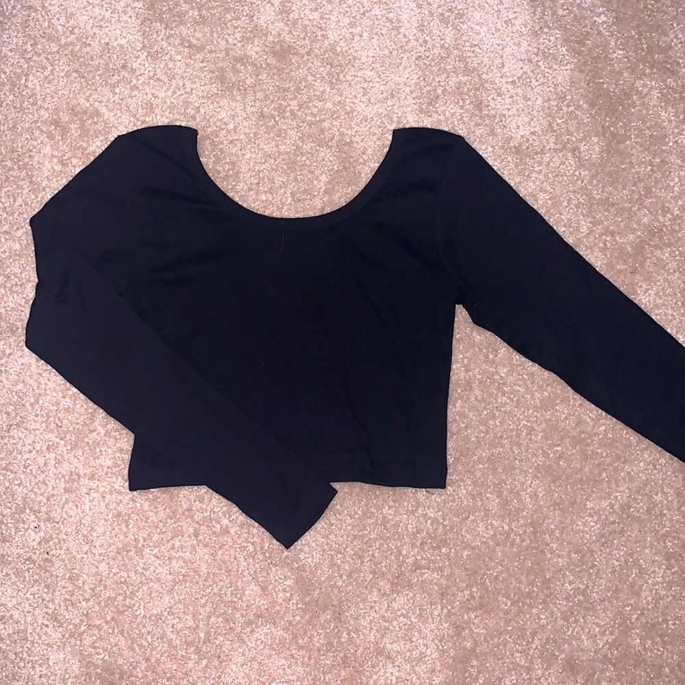 Black longsleeve scoop neck crop top